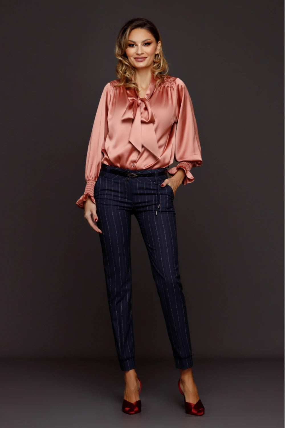 Pantaloni Aurora bleumarin cu dungi