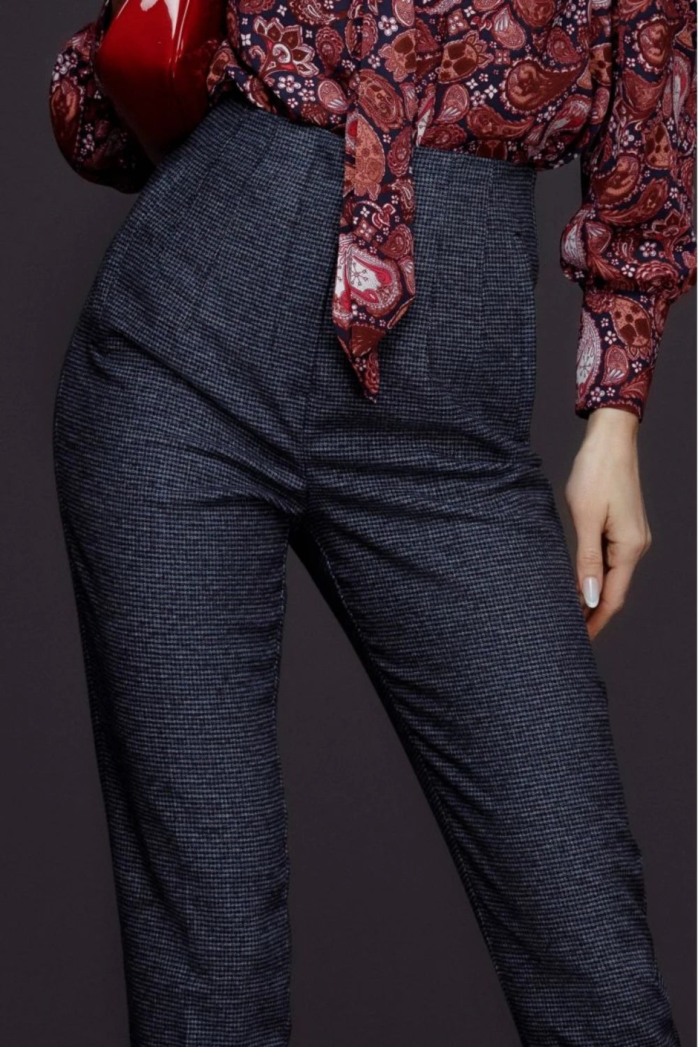 Pantaloni Filipa bleumarin 2