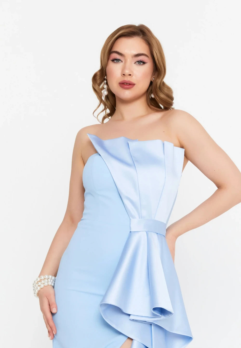 Rochie Alessia Bleu Midi cu Drapaj Arhitectural și Crapeu Elegant 3