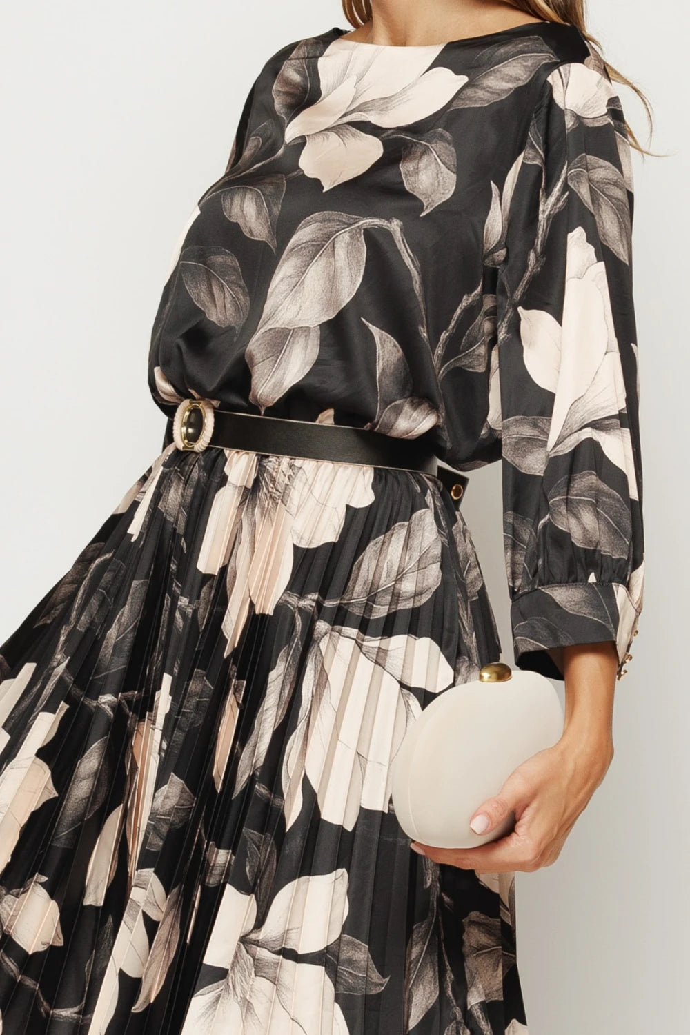 Rochie Amelie neagra cu imprimeu 3