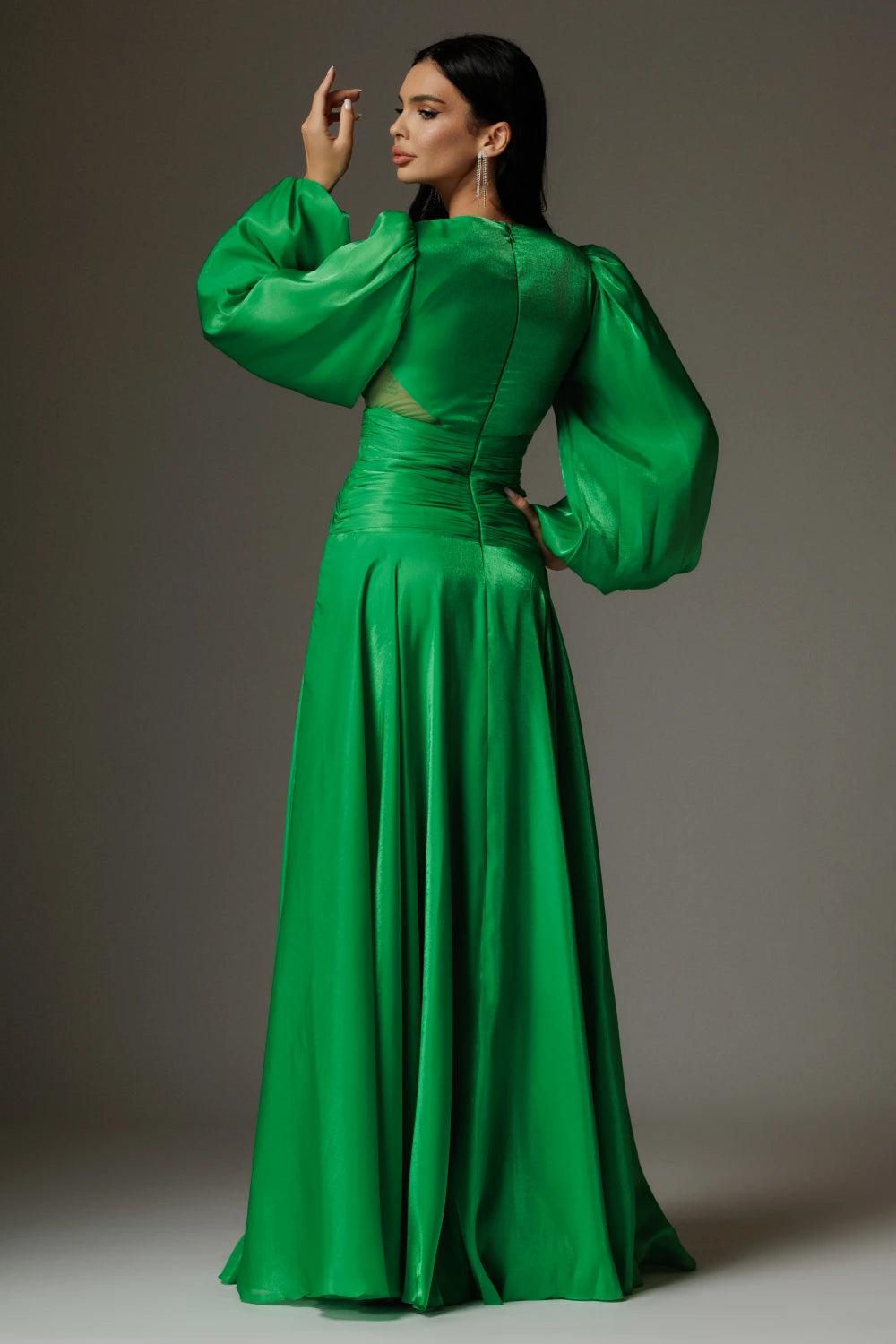 Rochie Antonia verde lunga cu maneci bufante 2