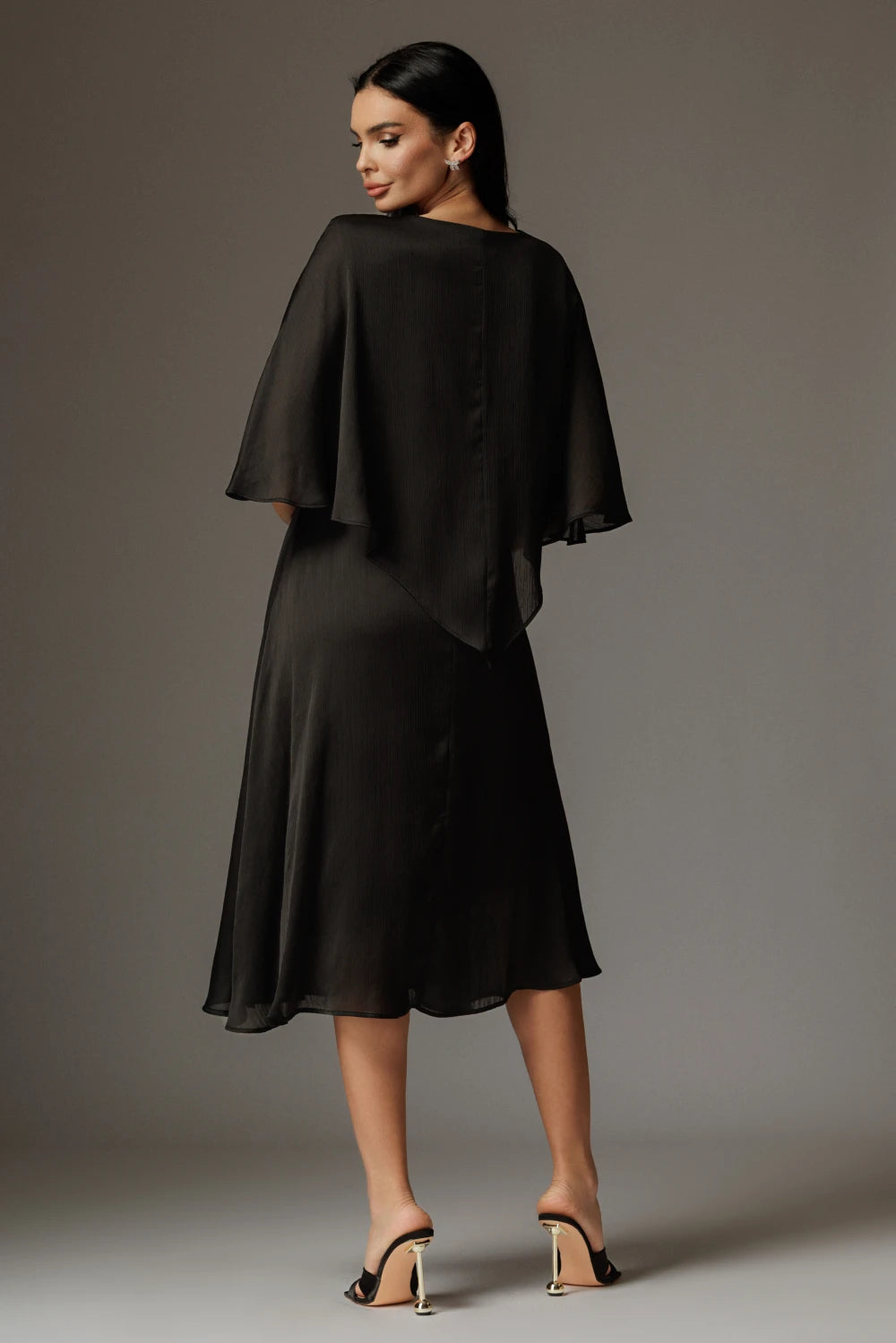 Rochie Camila negru cu volan supradimensionat 2