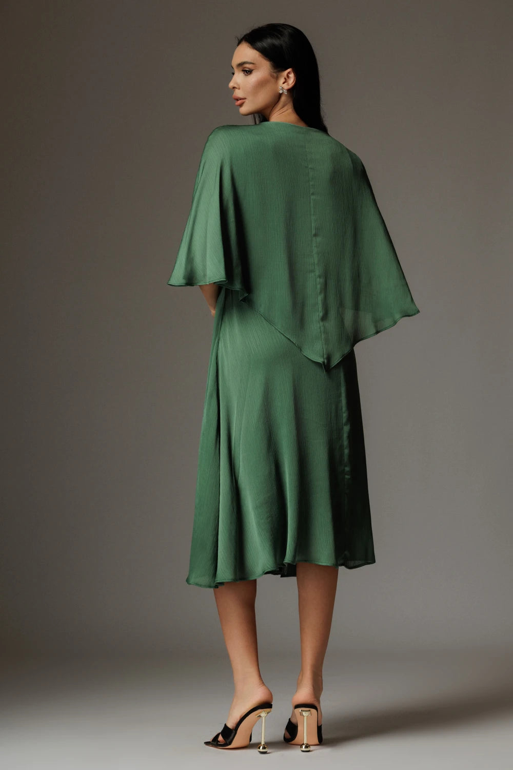 Rochie Camila verde cu volan supradimensionat 2