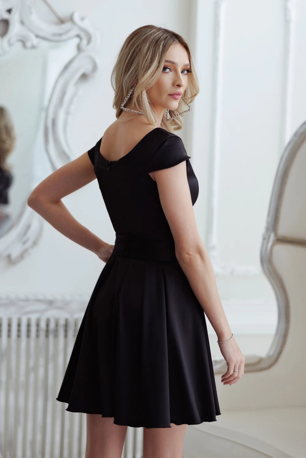 Rochie Fenicia neagra 2