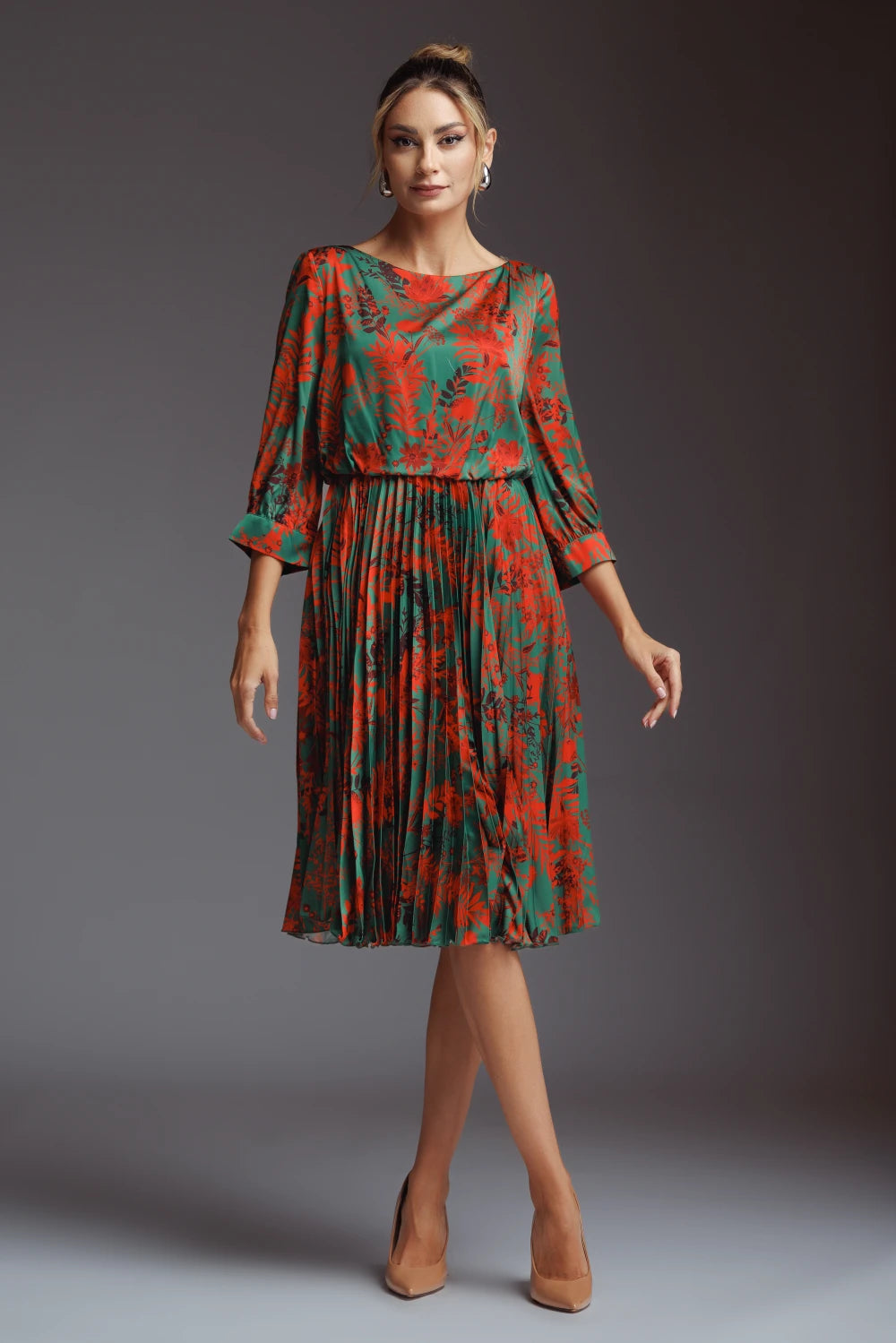 Rochie Hanna verde satinata cu imprimeu rosu