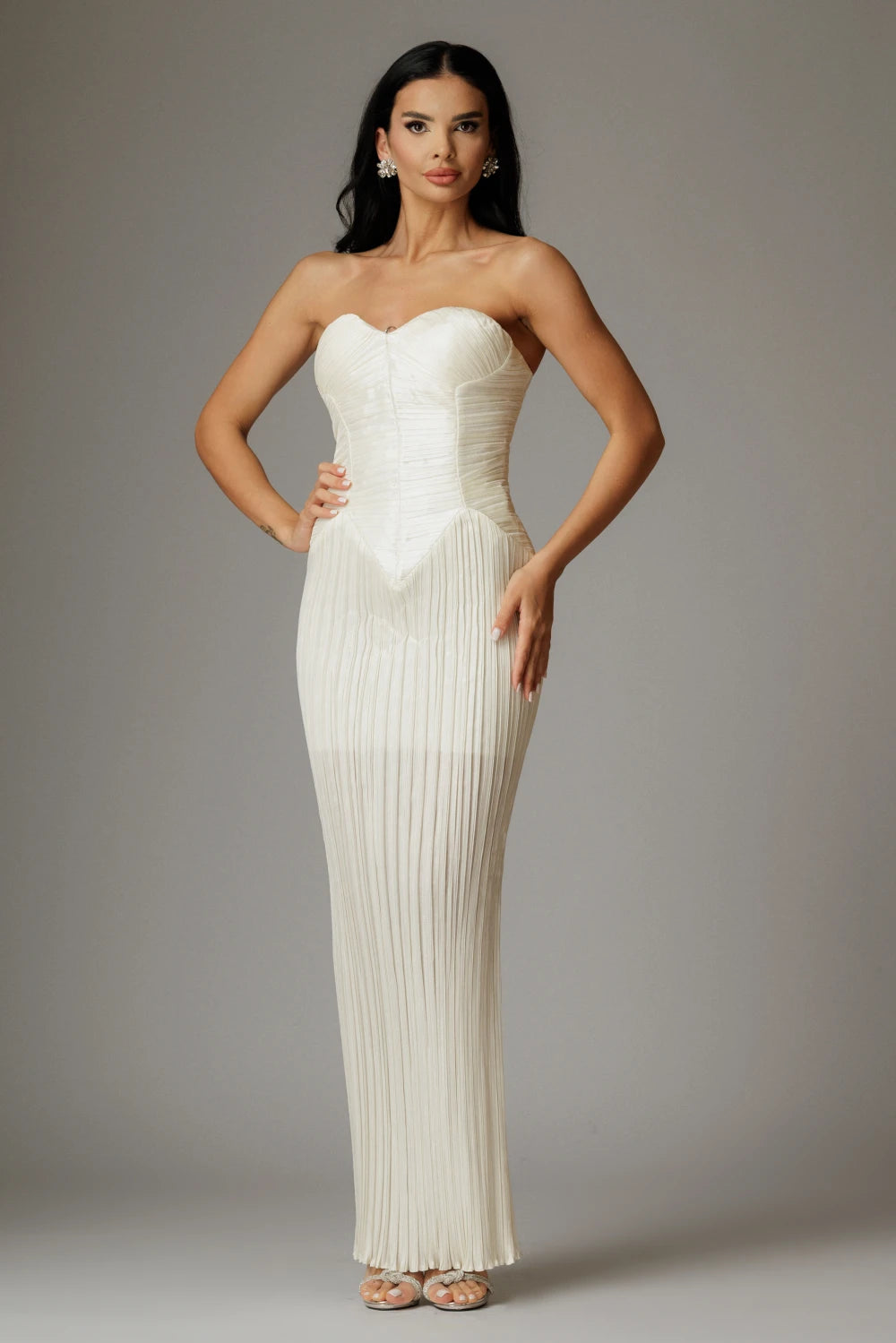 Rochie lungă elegantă alba plisată tip corset pentru evenimente speciale – Ejolie