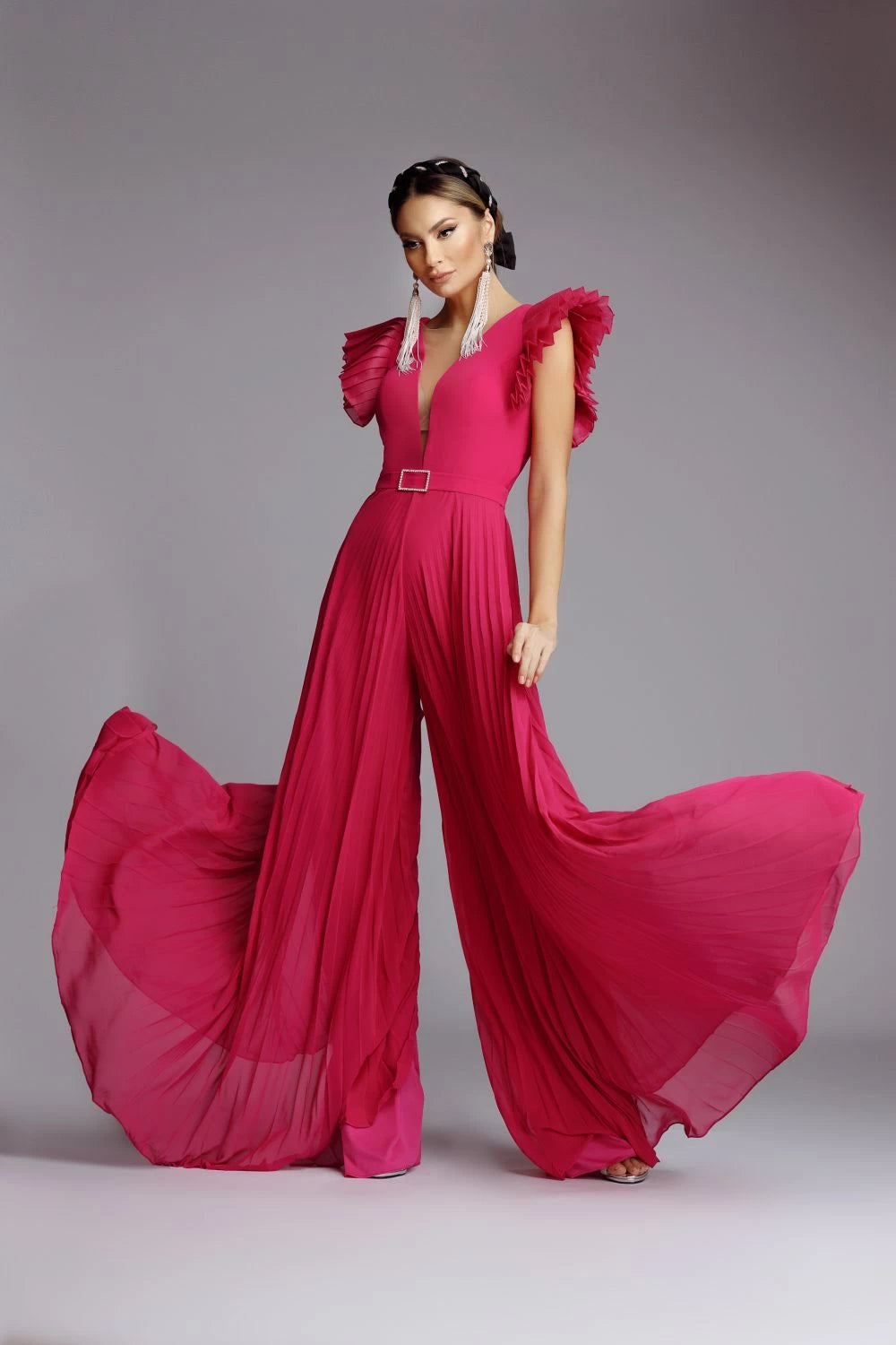 Salopeta Gloria fucsia din voal plisat cu decolteu adanc 2